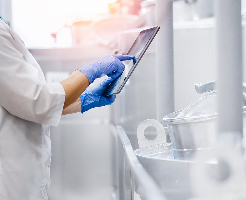 Krupan kadar lekara koji koristi tablet